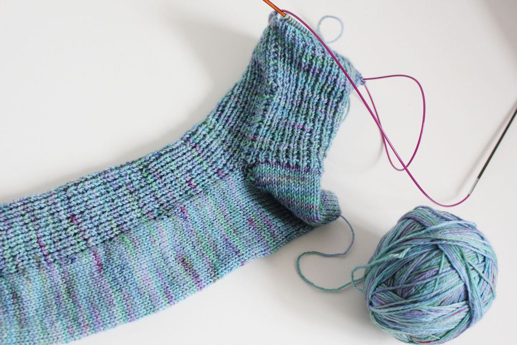 Stranded Blog Fibre Friday Lara Neel Sock Architecture Knitting