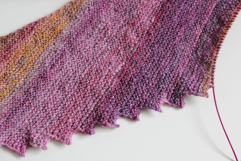 Stranded Blog Fibre Friday Martina Behm Hitchhiker Shawl Knitting Handspun