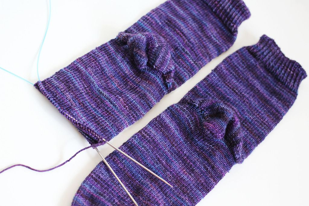 Stranded Blog Fibre Friday Dyad Socks Lara Neel Sock Architecture Knitting