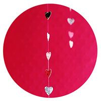 Amy Edwards Green DIY Happy Daisy Honestly Knit Tutorial Garland Heart Valentine