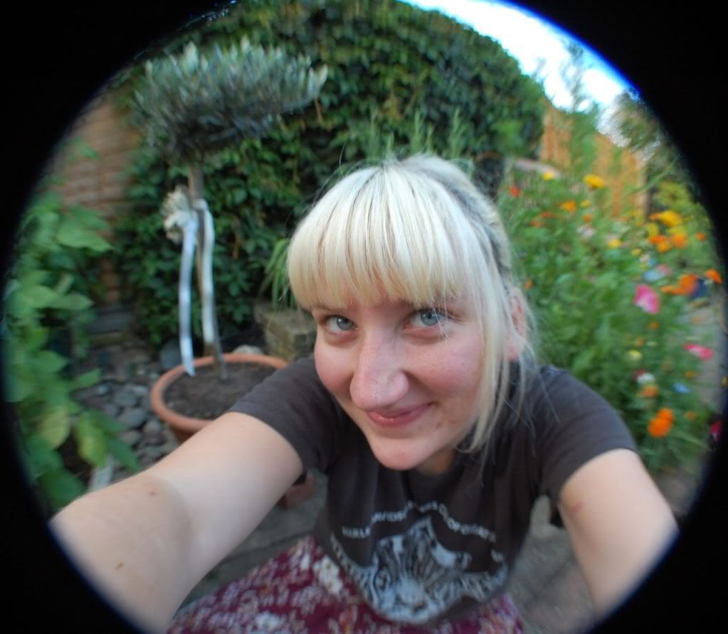 Happy Daisy fisheye