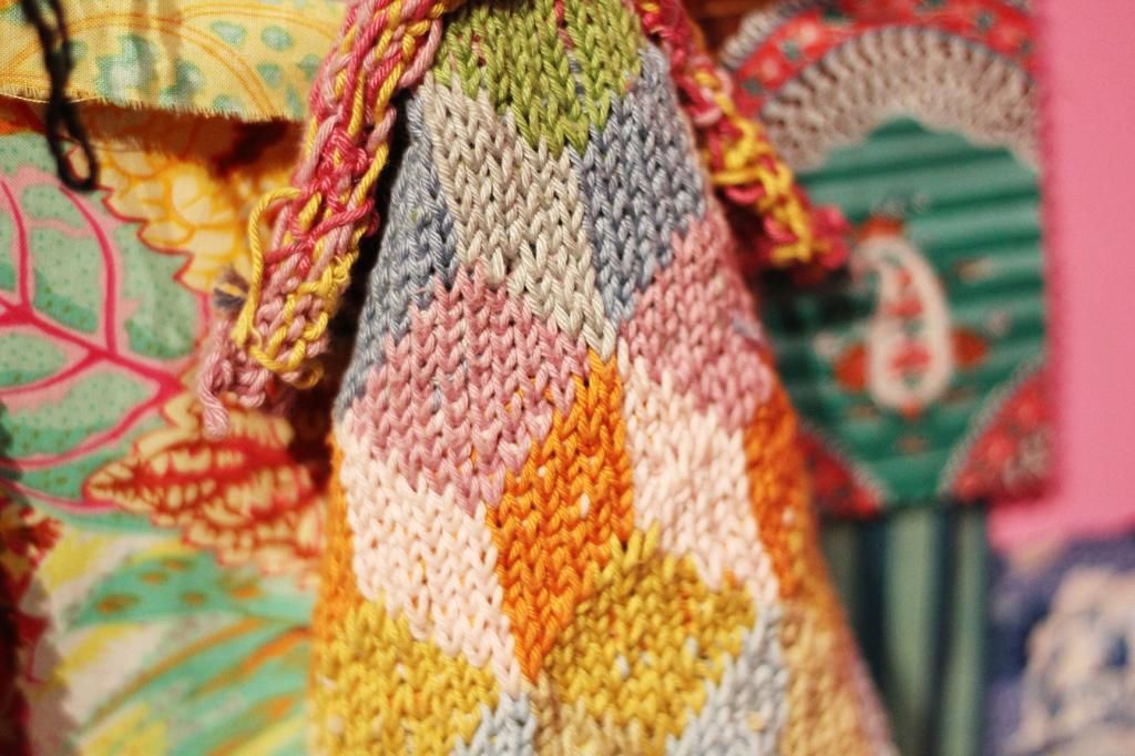 Happy Daisy Kaffe Fassett Textiles Knitting Sewing Needlepoint