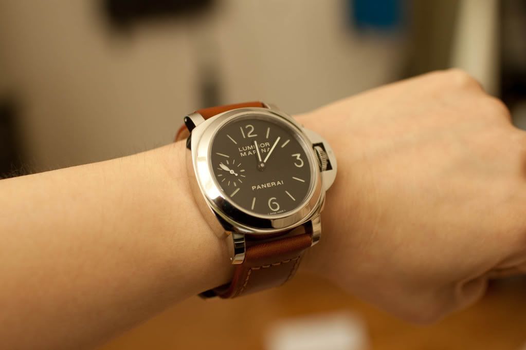 active 2 44mm on small wrist