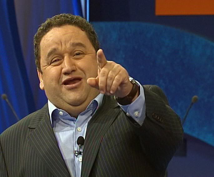 http://i770.photobucket.com/albums/xx348/espalhafactos/televisao/Fernando_Mendes-1.jpg?t=1330982444