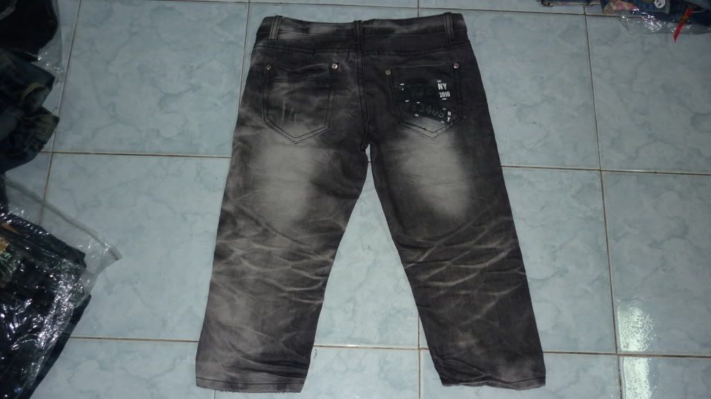 Thanh lý gấp lô quần jean nữ 63c giá rẻ !!! Thanh lý gấp lô quần jean nữ 63c giá rẻ !!!