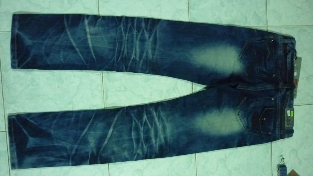 Thanh lý gấp lô quần jean nữ 63c giá rẻ !!! Thanh lý gấp lô quần jean nữ 63c giá rẻ !!!